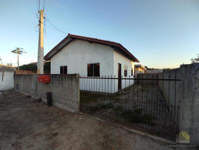 Casa para Locação, em Imbituba, bairro Sagrada Família, 2 dormitórios, 1 banheiro, 2 vagas